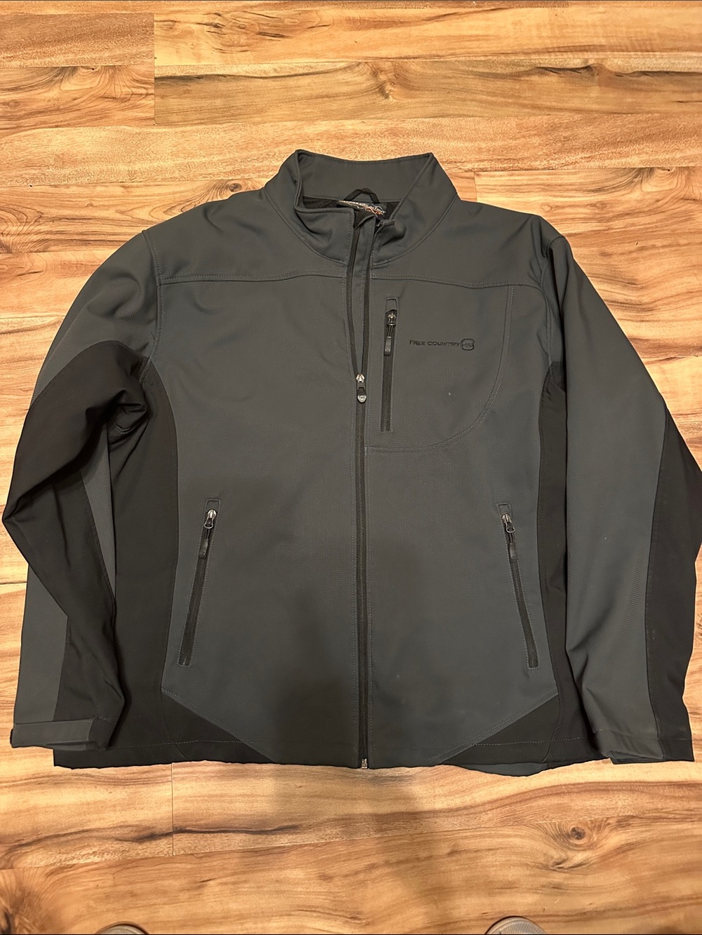 Free Country Men's Black Performance Softshell Jacket with Zip Pockets